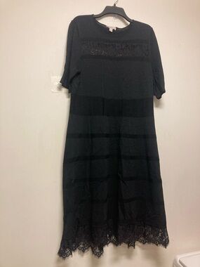 DB/Black lace Trim Short-Sleeve Midi Dress